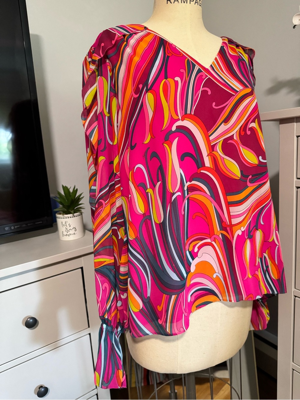 Trina Turk Silk Blouse Pink Orange Psychedelic Swirl Print Long Sleeve Size L - Picture 3 of 8
